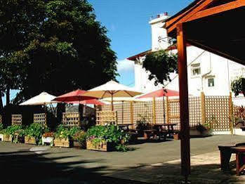 The Railway Inn Galmpton Exterior photo